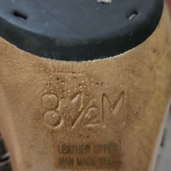 Michael Kors shoes, wood heel - Picture 2 of 5